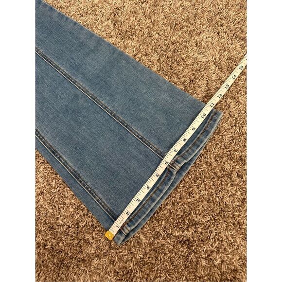 Modcloth The Bianca Flared Leg Retro Style Light Blue Jeans Front Seams Size 8 - Picture 9 of 12